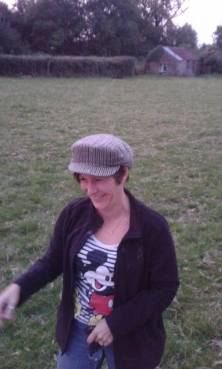 Clare hat
